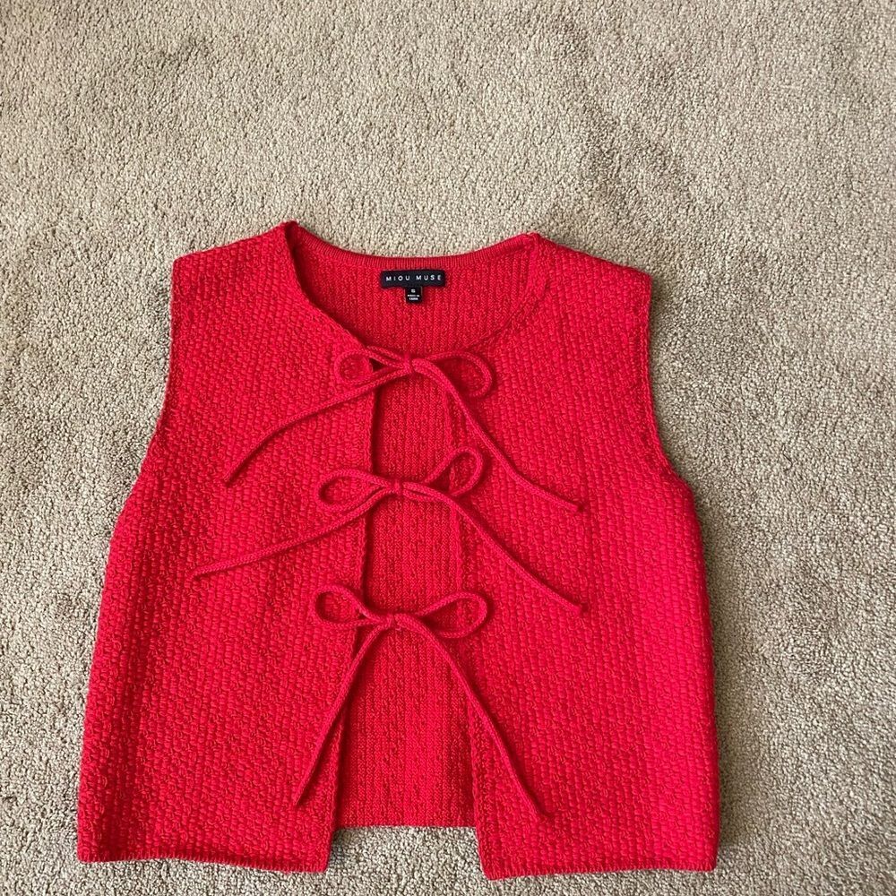 Miou Muse Red Crochet BOHO Lace-Up Sleeveless Top Women’s Size S